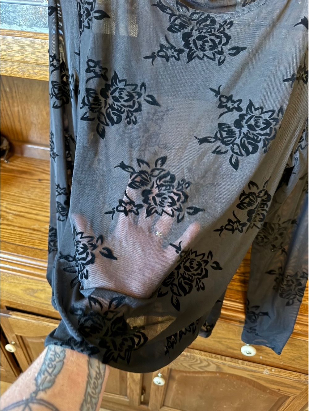 Studio Y Black Flocked Velvet Rose Sheer Mesh Top Whimsigoth Fairy Grunge M - Picture 4 of 4